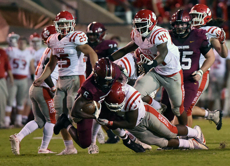 Dothan High Wolves vs Eufaula football